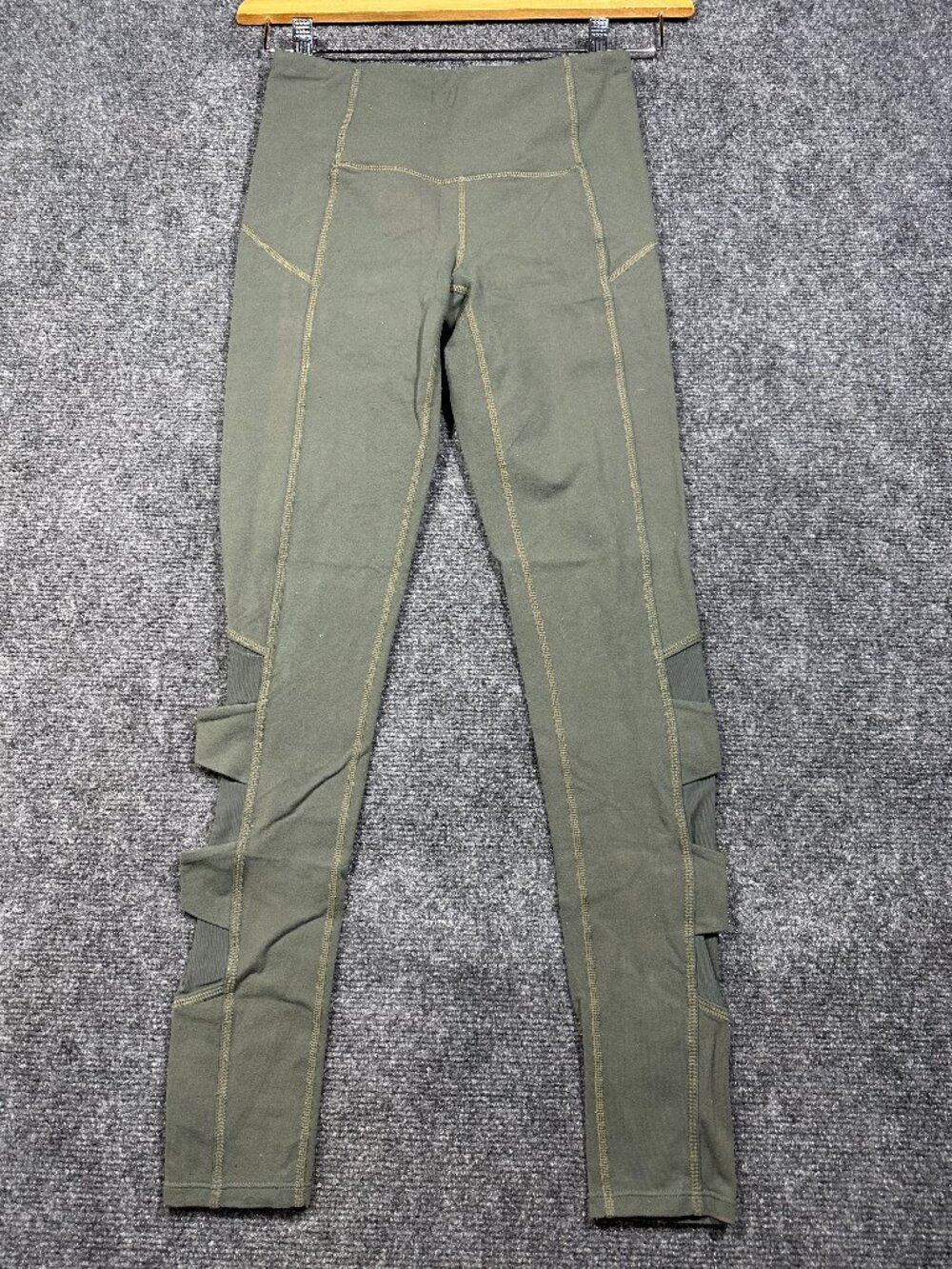 Athleta Compression Pants Womens XS Chaturanga Green Stretch Mesh Side Leg